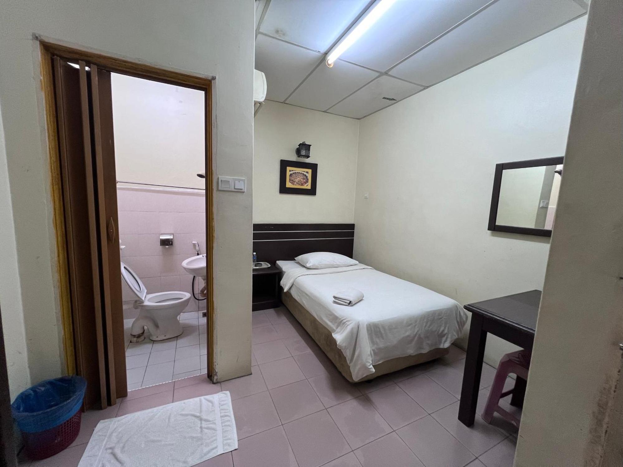 Seri Kemaman Inn, Chukai Terengganu ภายนอก รูปภาพ